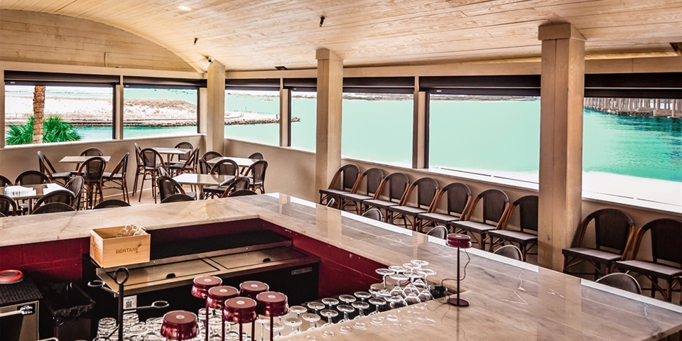 Nonna's Ristorante Exterior Deck Overlooking the Destin Harbor