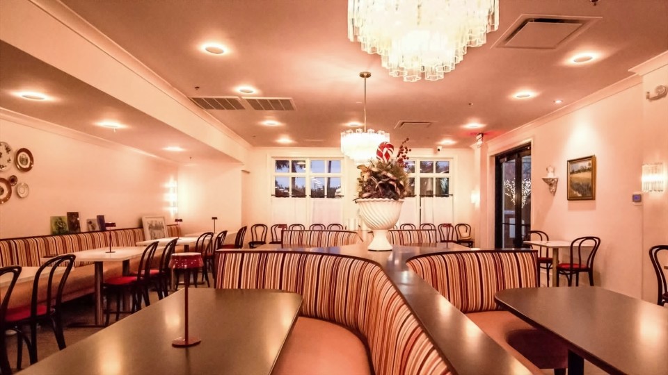 Nonna's Ristorante Interior Main Dining Room